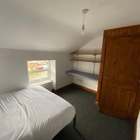 Room In A Shared House Bangor  Eksteriør bilde